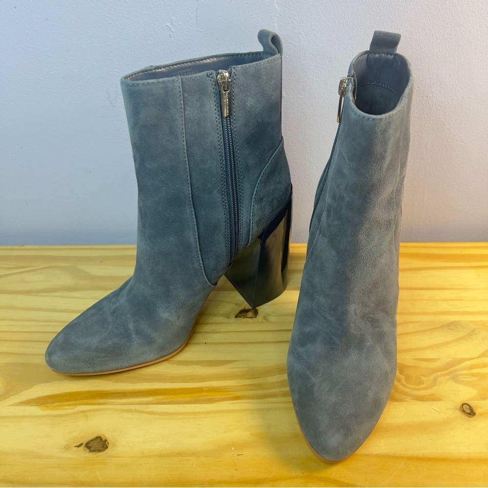 Vince Camuto Enverna Blue Slate Suede Heeled Ankle Boots - Size 8.5